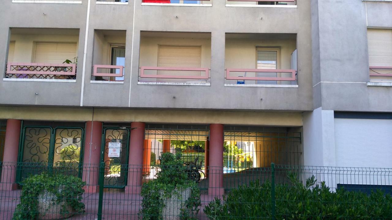 Bel Et Spacieux Appartement De 84 M² Avec Parking Tres Proche Du Metro Garibaldi Lyon Exterior foto